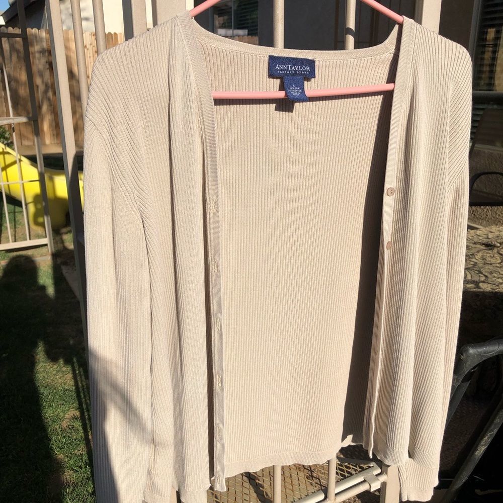 ANN TAYLOR Beige Cardigan